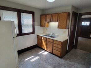 123 E Mill St in Beaver Dam, WI - Building Photo - Building Photo