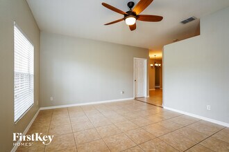 806 Anza Ave in Lehigh Acres, FL - Foto de edificio - Building Photo