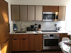 420 E 54th St in New York, NY - Building Photo - Building Photo