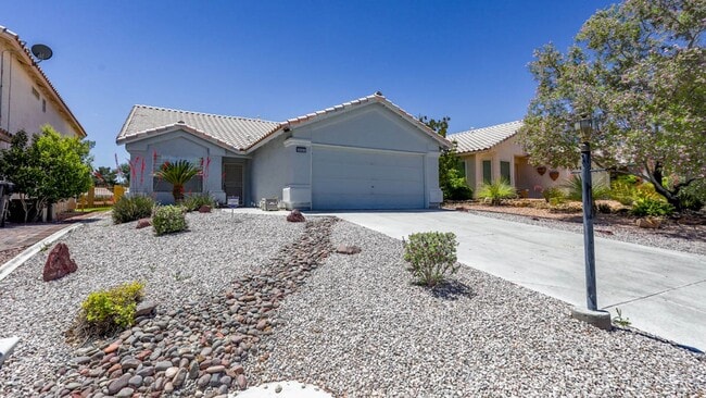 4921 Cedar Lawn Way in Las Vegas, NV - Building Photo - Building Photo