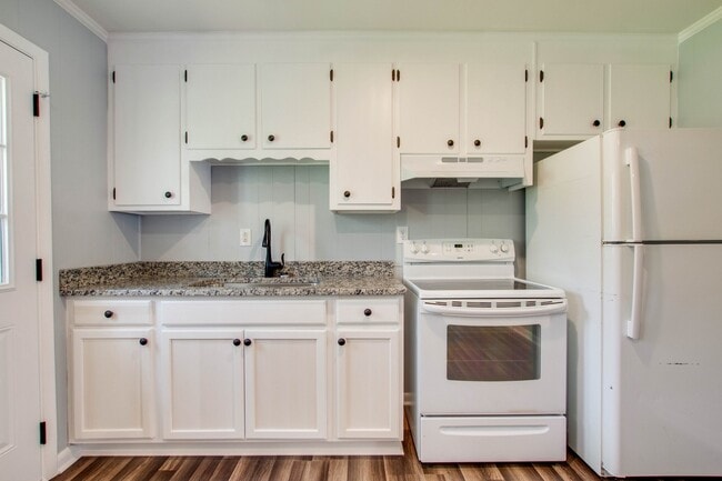 property at 2301 Reidhurst Dr