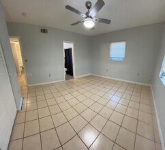 9463 SW 174th St in Palmetto Bay, FL - Building Photo - Building Photo