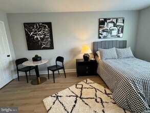 1010 P St NW in Washington, DC - Building Photo - Building Photo