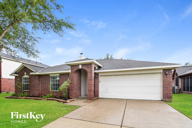 8023 Blue Jay St in Baytown, TX - Building Photo - Building Photo