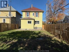 941 Cataraqui St in Windsor, ON - Building Photo - Building Photo