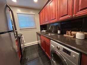 Fairfield At New England Village in Hauppauge, NY - Foto de edificio - Building Photo