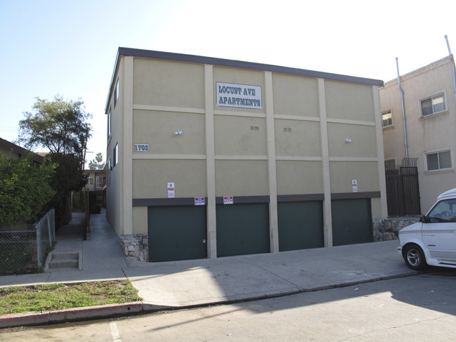 Locust Ave Apartments in Long Beach, CA - Building Photo - Building Photo