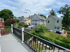 41 Simpson Ave in Somerville, MA - Building Photo - Building Photo