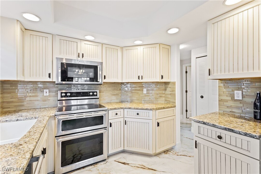 13601 Worthington Way in Bonita Springs, FL - Building Photo