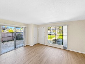 4360 Vision Dr in San Diego, CA - Building Photo - Building Photo