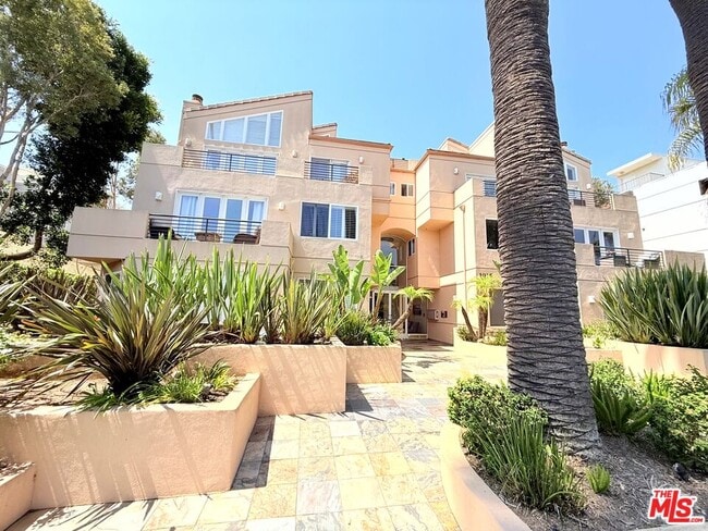 1018 4th St in Santa Monica, CA - Building Photo - Building Photo