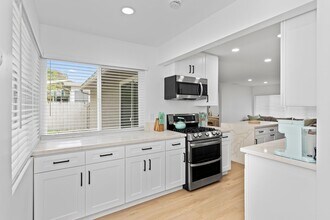6412 Cleo St in San Diego, CA - Building Photo - Building Photo