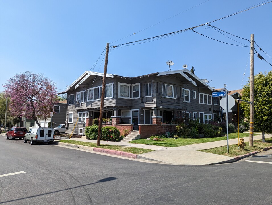 801 Waterloo St in Los Angeles, CA - Building Photo