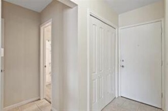 1801 NE 62nd St, Unit 130 in Fort Lauderdale, FL - Building Photo - Building Photo