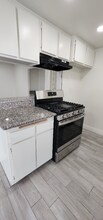 13576 Algonquin Rd-Unit -6 in Apple Valley, CA - Building Photo - Building Photo