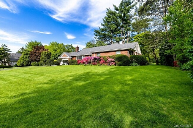 88 Spier Rd in Scarsdale, NY - Building Photo - Building Photo