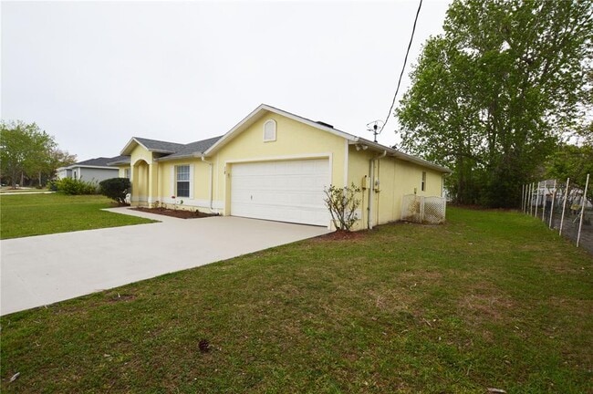 18 Pittwick Ln in Palm Coast, FL - Building Photo - Building Photo