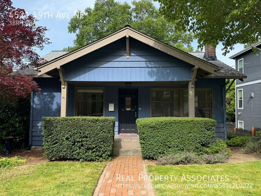 4521 49th Ave NE in Seattle, WA - Building Photo