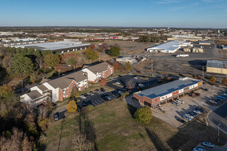 Donaghey Court Apartments in Conway, AR - Building Photo - Building Photo