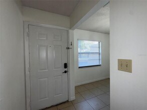 2011 Caribbean Dr N in Kissimmee, FL - Building Photo - Building Photo
