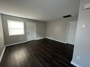 134 Orth Dr, Unit 140 in New Carlisle, OH - Building Photo - Building Photo