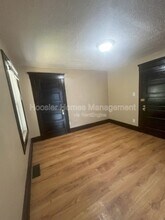 1065 W 33rd St in Indianapolis, IN - Foto de edificio - Building Photo