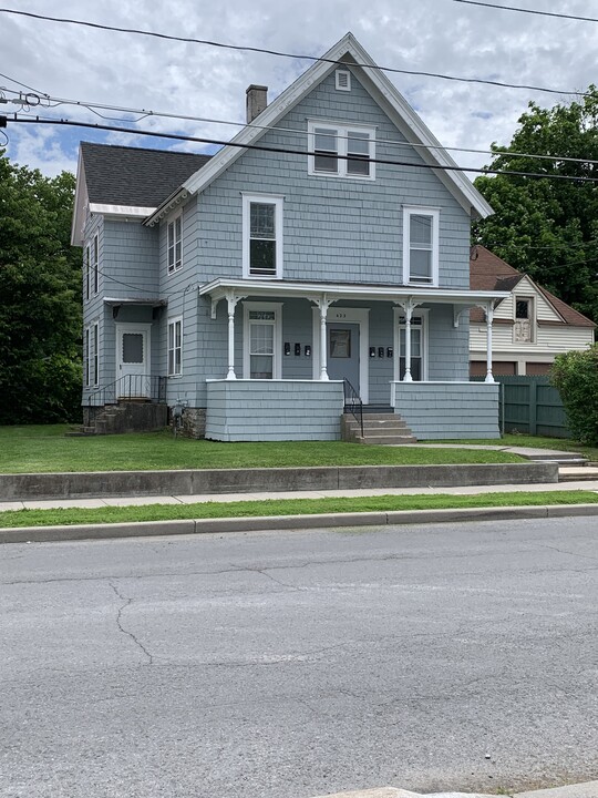423 Gotham St in Watertown, NY - Building Photo