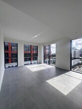 3026 NW 1st Ave, Unit 1101 in Miami, FL - Foto de edificio - Building Photo