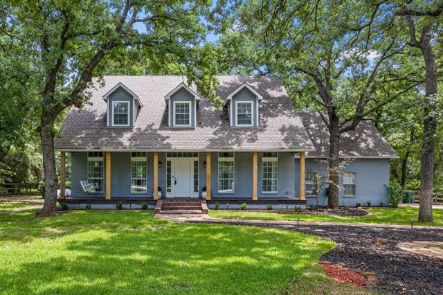 property at 711 Majestic Oaks Dr