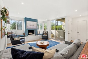 1930 Idaho Ave in Santa Monica, CA - Building Photo