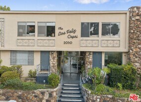 2030 N Vermont Ave in Los Angeles, CA - Building Photo