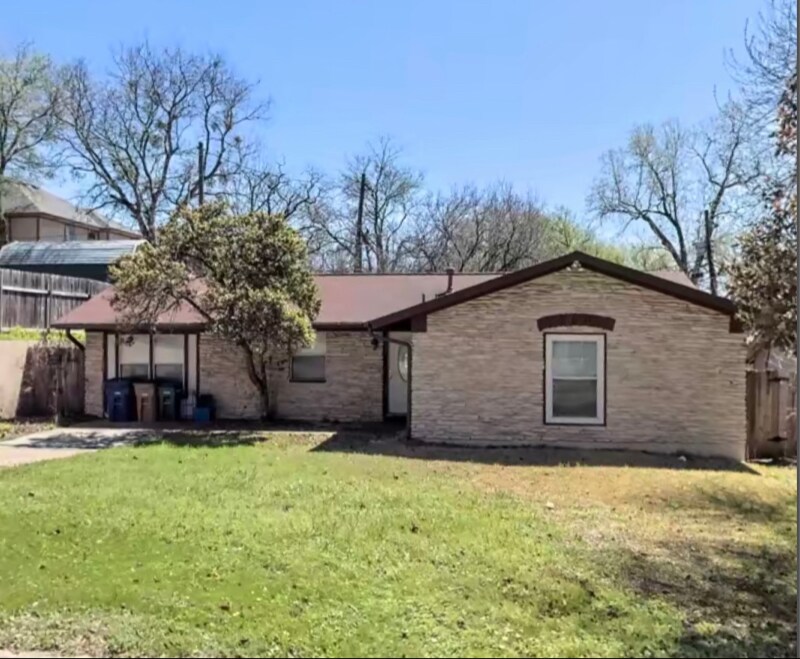 6907 Dubuque Ln in Austin, TX - Building Photo