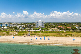 The Dorchester in Delray Beach, FL - Building Photo - Building Photo