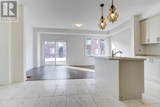 24 Autumn Dr in Wasaga Beach, ON - Building Photo - Building Photo