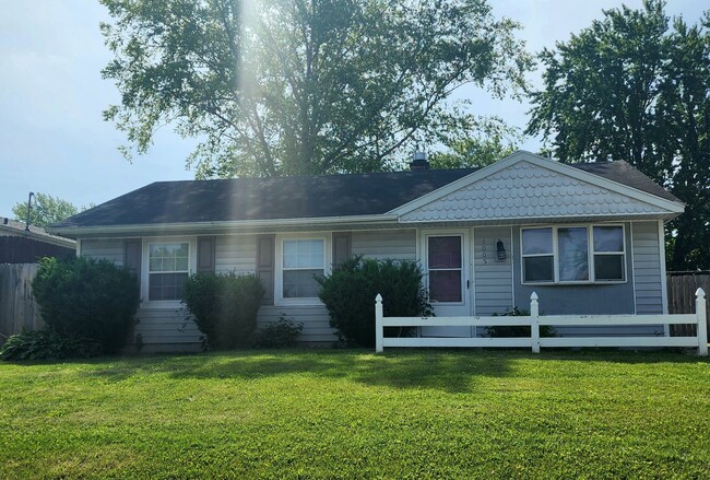 property at 1005 Chippewa Ln
