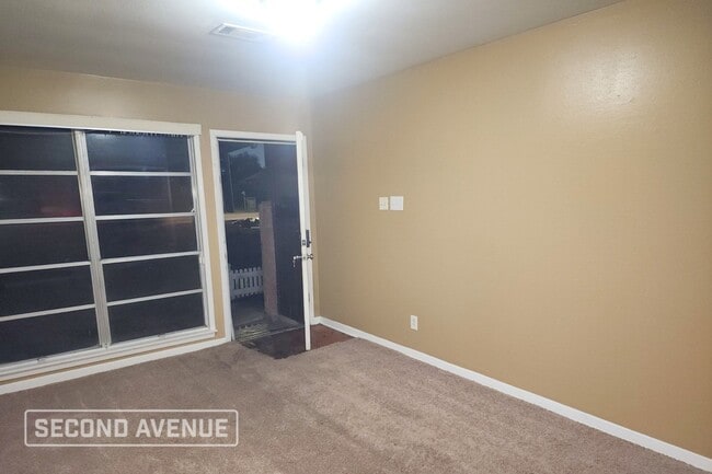 10326 Kingspoint Rd in Houston, TX - Building Photo - Building Photo