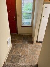 5941-5943-5943 SW Karla Ct in Portland, OR - Building Photo - Building Photo