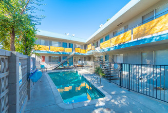 Ugarte Park Apartments in Sacramento, CA - Foto de edificio - Building Photo