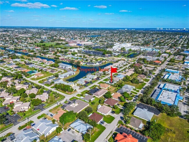 property at 1252 SE 8th St