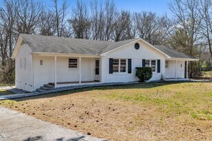 207 James St in Spartanburg, SC - Building Photo