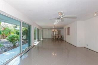 2108 NE 44th St in Fort Lauderdale, FL - Building Photo - Building Photo