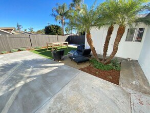 6328 Montezuma Rd in San Diego, CA - Foto de edificio - Building Photo