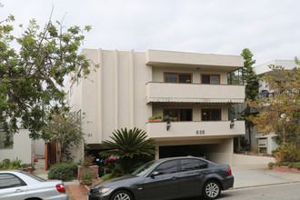 828 10th St in Santa Monica, CA - Building Photo - Primary Photo