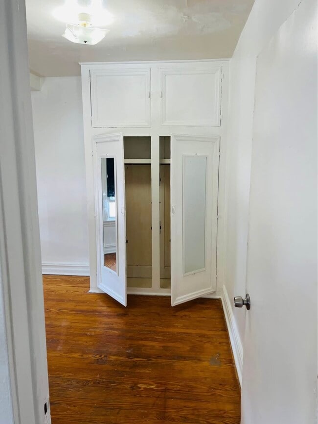 59 Mozart St, Unit 1 in East Rutherford, NJ - Building Photo - Building Photo