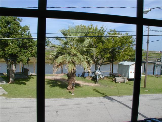 415 Galley Way in Freeport, TX - Building Photo - Building Photo