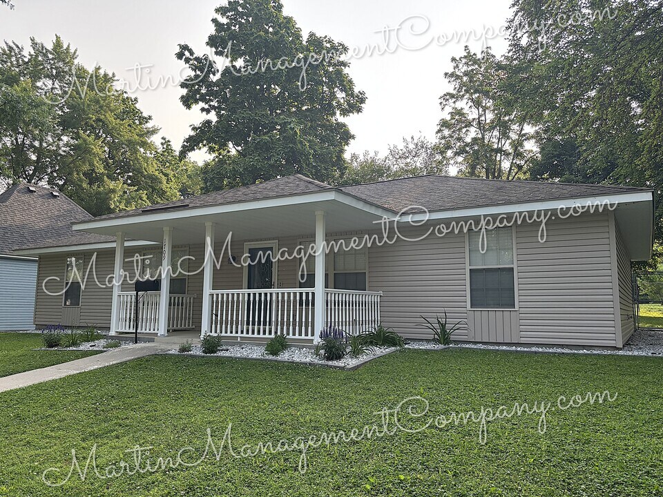 1709 S Prospect Ave in Sedalia, MO - Building Photo