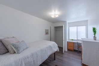 Red Rock Ridge Student Housing in Saint George, UT - Foto de edificio - Building Photo