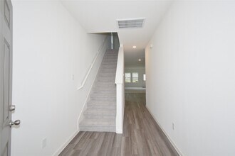 15291 Abella Dr in Montgomery, TX - Building Photo - Building Photo