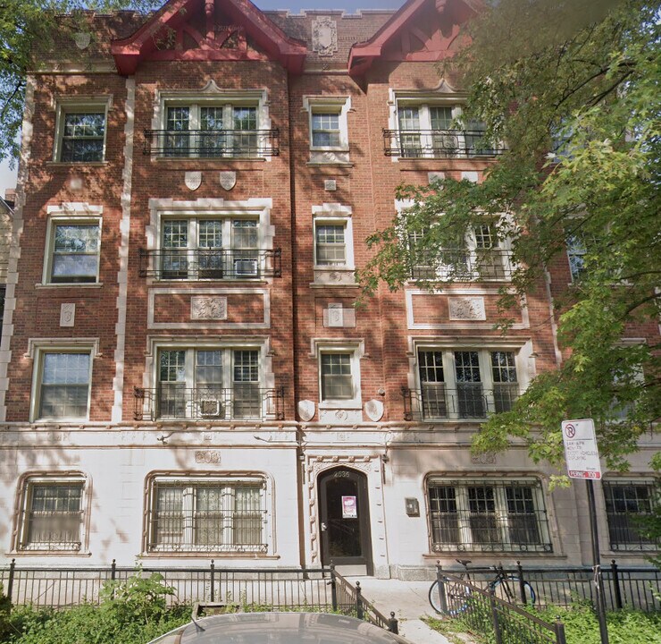 2536 N Sawyer Ave in Chicago, IL - Building Photo
