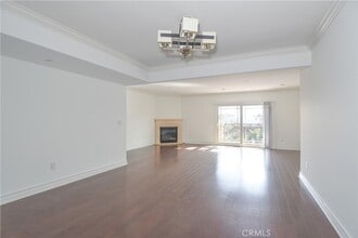 11911 Mayfield Ave, Unit PH7 in Los Angeles, CA - Building Photo - Building Photo